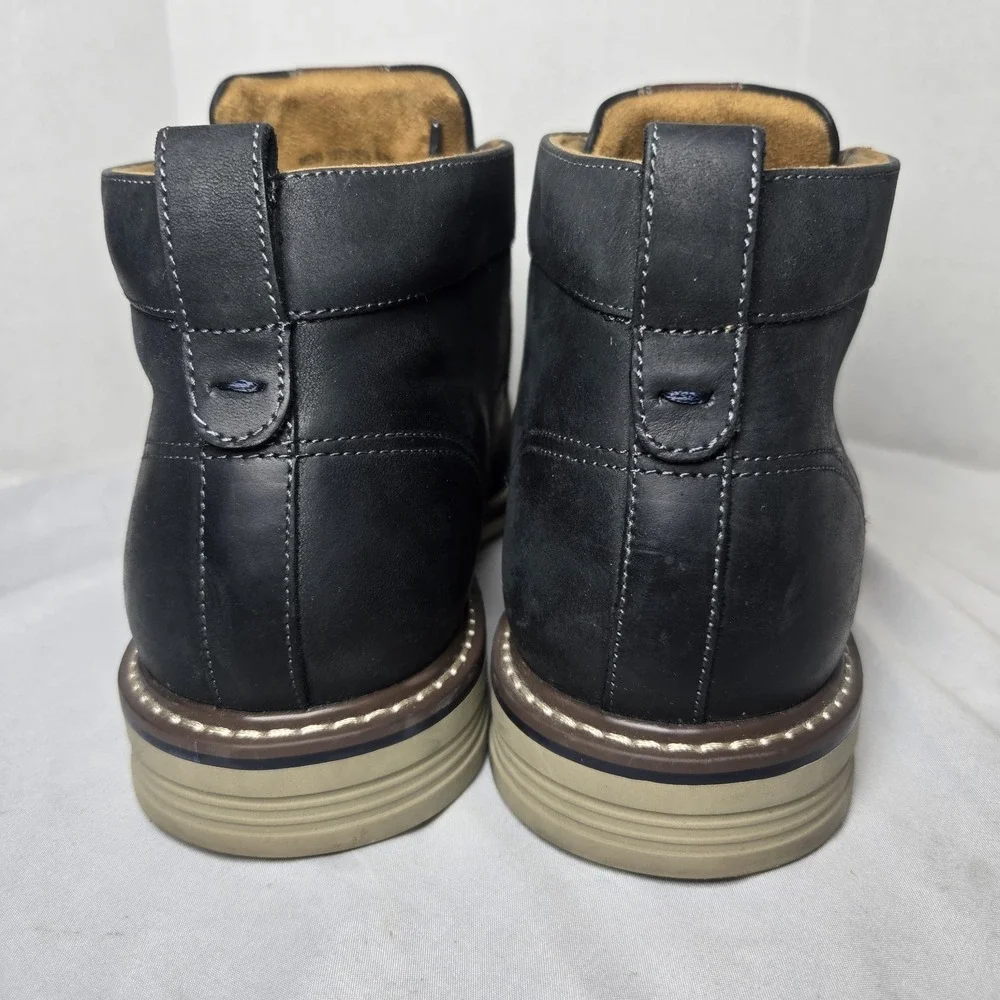 Florsheim Norwalk Leather Chukka Boots Mens 9.5M Black Comfortech Flex Sole